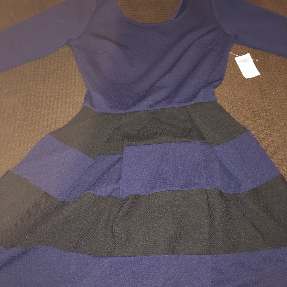 Gorgeous long sleeve dress!